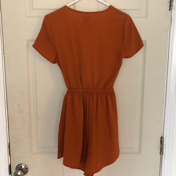 PRINCESS POLLY ROMPER - Picture 2 of 3